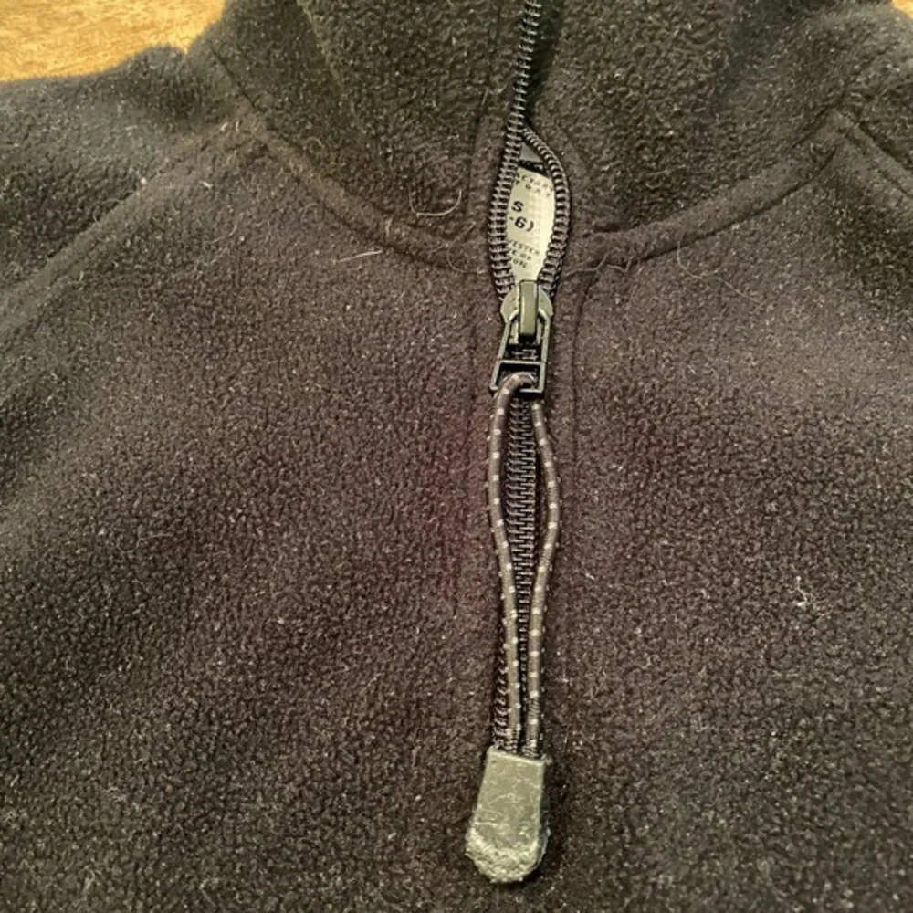 Vintage Gap Unisex‎ Youth Size 5-6 (Small) Black Fleece Quarter Zip Pullover